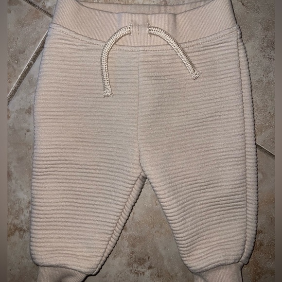 ‼️NWOT: Primark Ribbed Beige Matching Sweat Set - 3-6 M - Picture 4 of 7